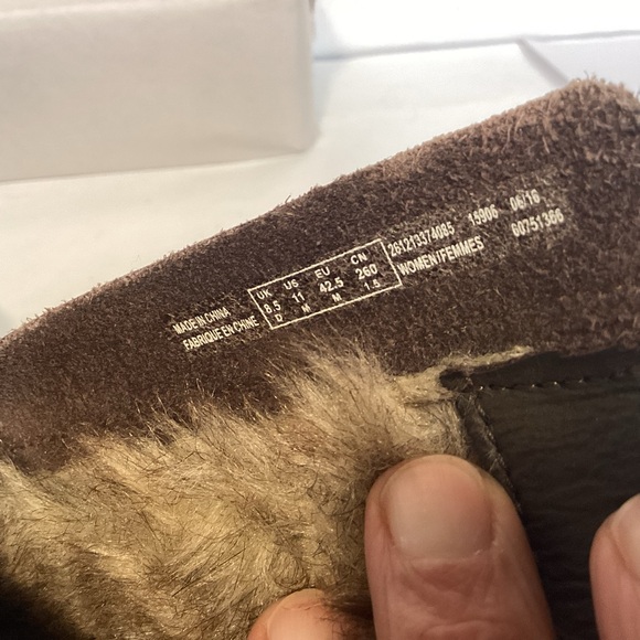 Clarks CARIMA duck boot size 11 - Picture 9 of 12